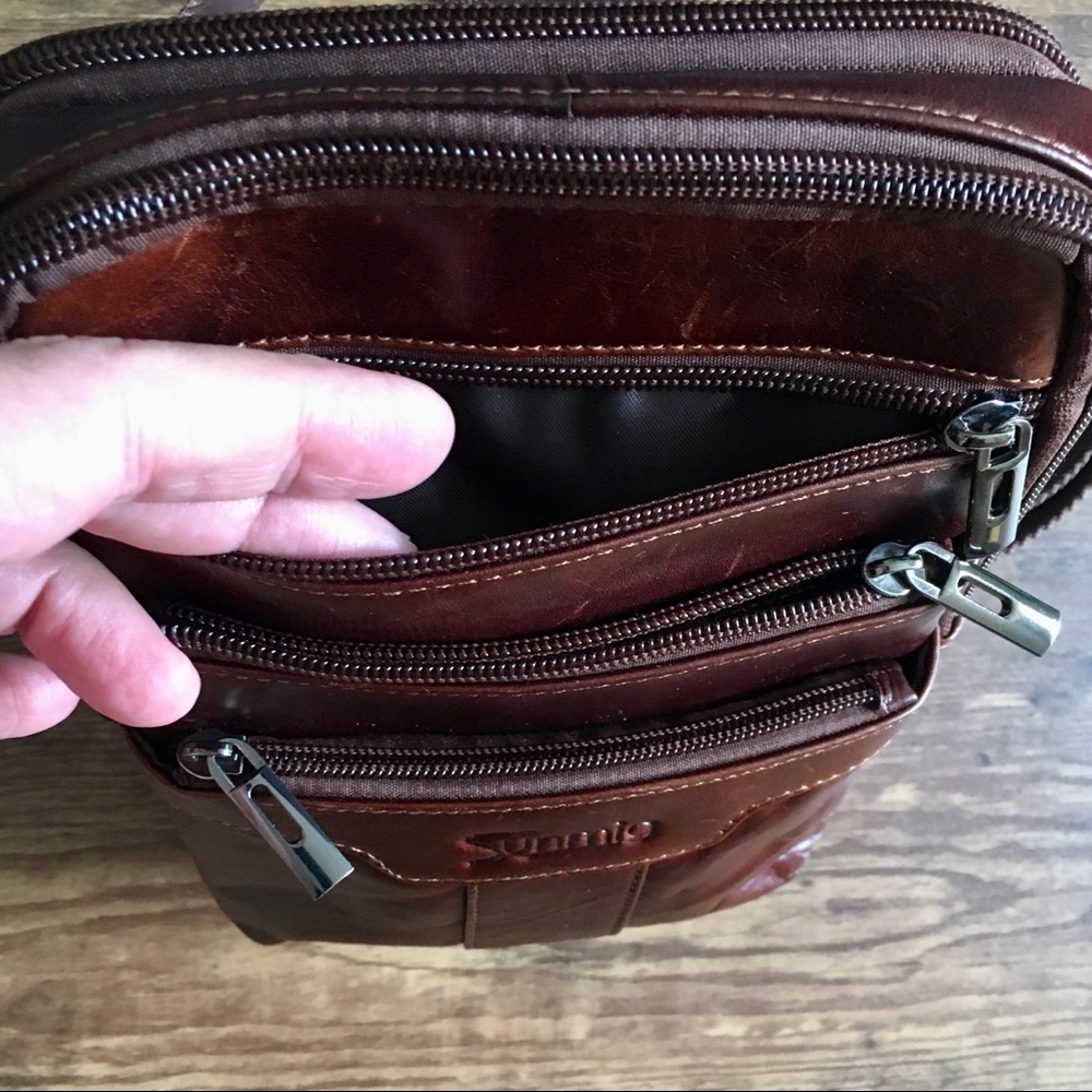 Crossbody bag - Picture 6 of 16